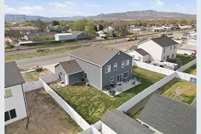 1275 S 300 W, Tremonton, UT 84337 - Photo 3