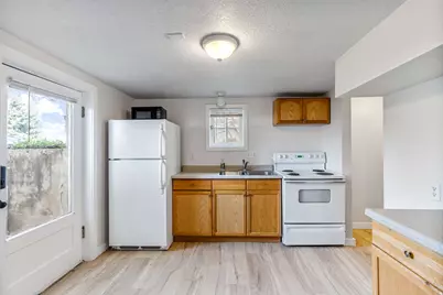 105 E 600 N, Logan, UT 84321 - Photo 19