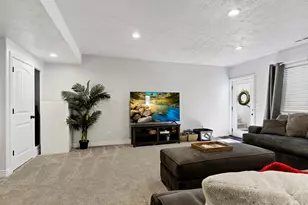 629 Mare Dr, Kaysville, UT 84037 - Photo 23