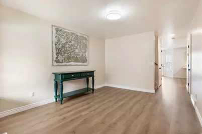 668 E Clearwater Dr, Layton, UT 84041 - Photo 11