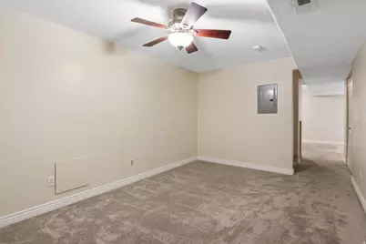668 E Clearwater Dr, Layton, UT 84041 - Photo 29