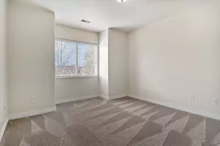 668 E Clearwater Dr, Layton, UT 84041 - Photo 25