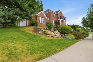434 S Cardon Rdg Dr, Smithfield, UT 84335 - Photo 1