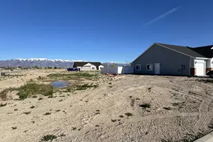 2745 W 2495 S, Syracuse, UT 84075 - Photo 3