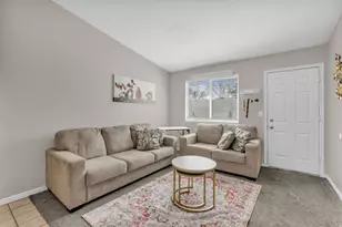 6076 S Liberty Oaks Cv, Murray, UT 84107 - Photo 5