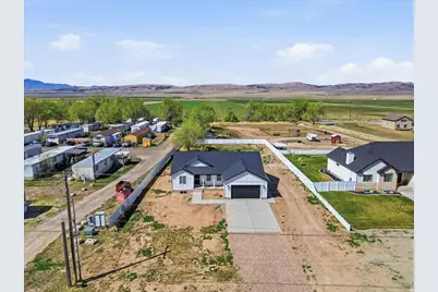 161 N 200 W, Levan, UT 84639 - Photo 5
