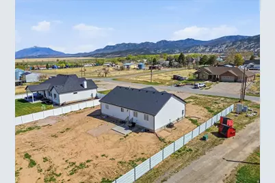 161 N 200 W, Levan, UT 84639 - Photo 11