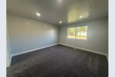 5301 S 2675 W, Roy, UT 84067 - Photo 11