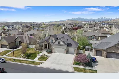 1733 N Lyndi Ln, Saratoga Springs, UT 84045 - Photo 5