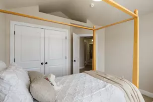 1733 N Lyndi Ln, Saratoga Springs, UT 84045 - Photo 31