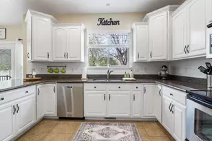 1733 N Lyndi Ln, Saratoga Springs, UT 84045 - Photo 23