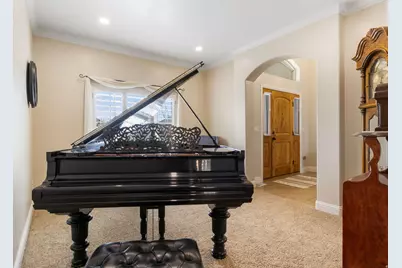 1733 N Lyndi Ln, Saratoga Springs, UT 84045 - Photo 9