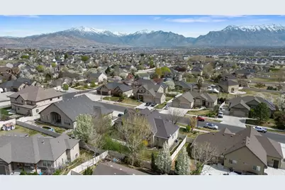 1733 N Lyndi Ln, Saratoga Springs, UT 84045 - Photo 51