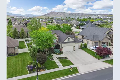 1733 N Lyndi Ln, Saratoga Springs, UT 84045 - Photo 5