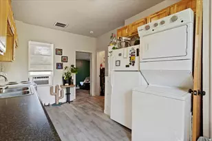 1175 S 300 E, Salt Lake City, UT 84111 - Photo 25