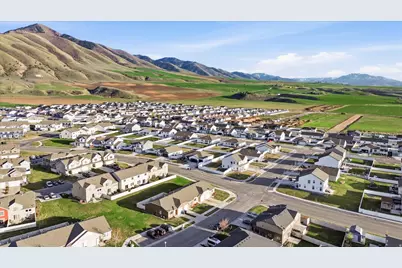 419 S 1250 E, Hyrum, UT 84319 - Photo 25