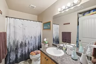 419 S 1250 E, Hyrum, UT 84319 - Photo 13