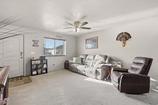 419 S 1250 E, Hyrum, UT 84319 - Photo 7