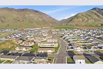419 S 1250 E, Hyrum, UT 84319 - Photo 23