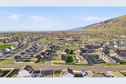 419 S 1250 E, Hyrum, UT 84319 - Photo 25