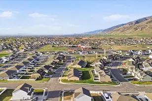 419 S 1250 E, Hyrum, UT 84319 - Photo 25