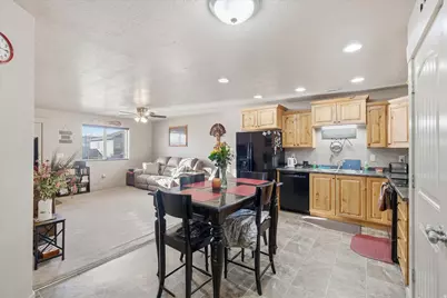 419 S 1250 E, Hyrum, UT 84319 - Photo 5