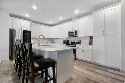 8392 S Sky Mirror Ln W #204, Midvale, UT 84047 - Photo 9