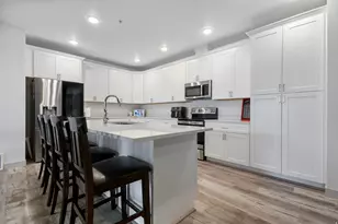 8392 S Sky Mirror Ln W, Midvale, UT 84047 - Photo 9