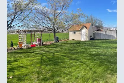 769 S 700 W, Tremonton, UT 84337 - Photo 21