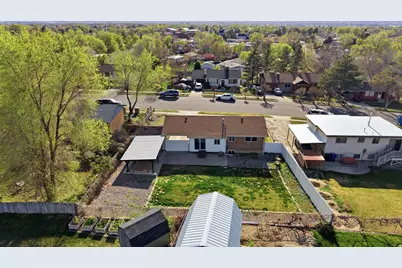 10517 S Larkspur Dr, Sandy, UT 84094 - Photo 25