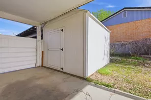 10517 S Larkspur Dr, Sandy, UT 84094 - Photo 43