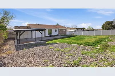 10517 S Larkspur Dr, Sandy, UT 84094 - Photo 33