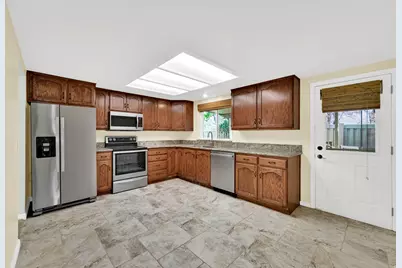 732 W 1175 N, Centerville, UT 84014 - Photo 9