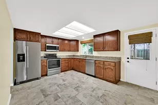 732 W 1175 N, Centerville, UT 84014 - Photo 9