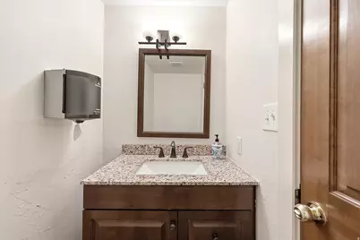 87 E Center St, Spanish Fork, UT 84660 - Photo 17