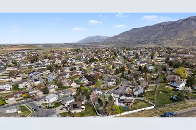 3087 N 2250 E, Layton, UT 84040 - Photo 45