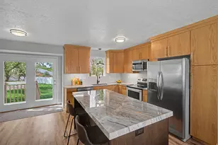 3087 N 2250 E, Layton, UT 84040 - Photo 7