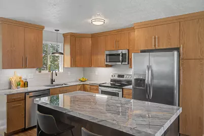 3087 N 2250 E, Layton, UT 84040 - Photo 9