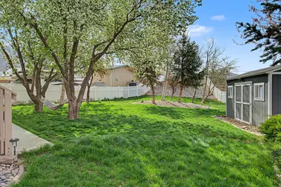 3087 N 2250 E, Layton, UT 84040 - Photo 31