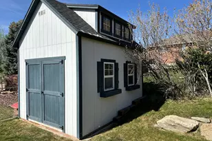 243 Balsam Dr, Centerville, UT 84014 - Photo 27