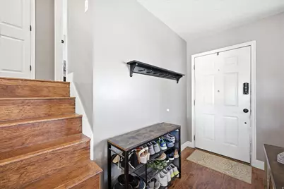 6831 S Fox Ridge Way, West Jordan, UT 84081 - Photo 11