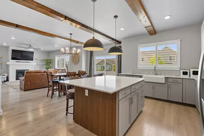 572 S Chamberlain St, Mapleton, UT 84664 - Photo 13