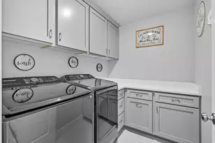 572 S Chamberlain St, Mapleton, UT 84664 - Photo 33