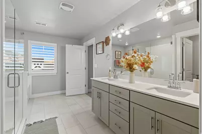 572 S Chamberlain St, Mapleton, UT 84664 - Photo 19