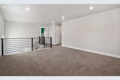 572 S Chamberlain St, Mapleton, UT 84664 - Photo 23