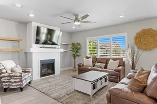 572 S Chamberlain St, Mapleton, UT 84664 - Photo 3