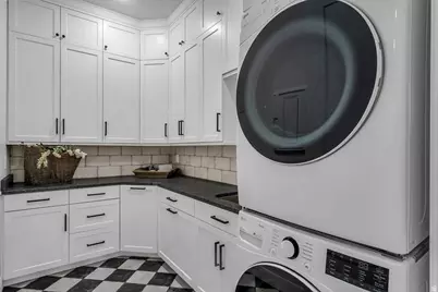 1398 E Dellcorero Dr, Saint George, UT 84770 - Photo 15