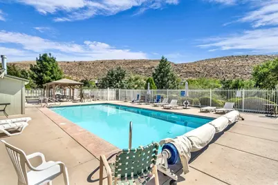 31 Redbluff Dr, Hurricane, UT 84737 - Photo 17