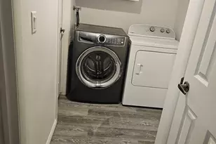 781 N Valley View Dr, Saint George, UT 84770 - Photo 13