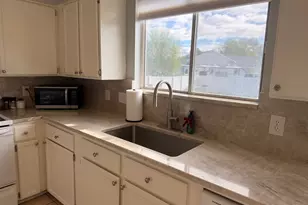 12669 S Old Fort Dr, Riverton, UT 84065 - Photo 7